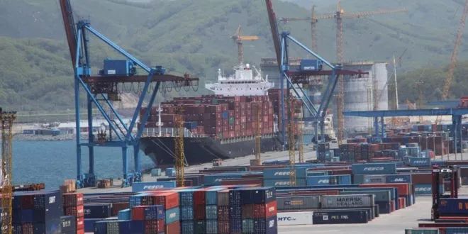 中国大陆向台湾开放新航线:平潭至台湾“台北快轮”高速货运滚装航线首航